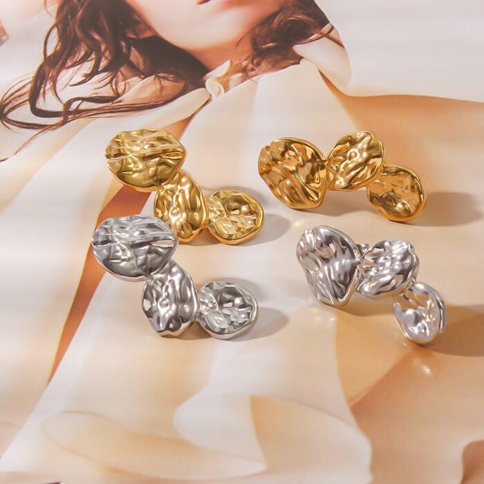 Pleated French Retro Stainless Steel Hammer Pattern Multi-petal Stitching Temperament Ear Studs